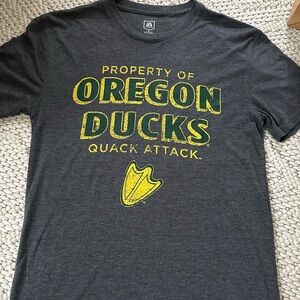 Pre owned Oregon Ducks t-shirt size small